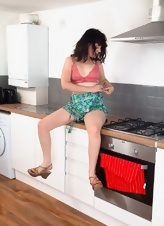 Kitchen masturbation pics of brunette girl with hairy pussy