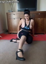 Pics of hot mom who loves showing big butt while doing yoga