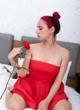 The redheaded bestie got a red rose from a friend now her hairy pussy got wet