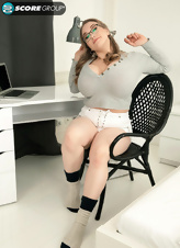 Chubby Girl Big Tits Porn Gallery