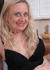 Housewife Hairy Pussy Porn Pics Gallery