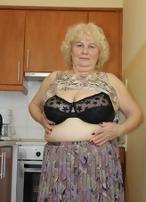 Granny Teasing Nude Kitchen Pics