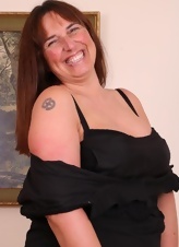 Mature With Big Tits Striptease Pics