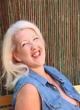 Busty Mature Nude Outdoor Posing