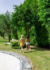 Milf Lesbos Picnic In The Park Pics