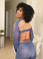 Ebony Milf In Denim Strip Pics