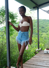 Shy Ebony Bush Outdoor Nude Gallery