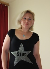 Mature Gilf Naked Pussy Spread Gallery Photos