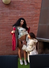 Mature Lesbian Outdoor Pussy Eating Pics