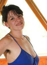 Hairy Brunette Nude Natural Pussy Pics