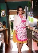 Mature Kitchen Strip In Apron Nude Gallery