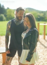 Tattooed Guy Fucking Brunette Milf Gallery