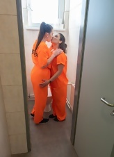 Horny Prison Lesbians Bathroom Licking Pics
