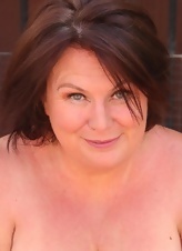 Mature Curvy Outdoor Nude Solo Gallery