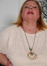 Mature Plump Lady Flashing Panties Gallery