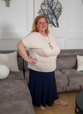 Mature Plump Lady Flashing Panties Gallery