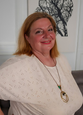 Mature Plump Lady Flashing Panties Gallery