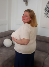 Mature Plump Lady Flashing Panties Gallery