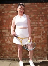 Sporty Milf In Tennis Skirt Erotic Gallery