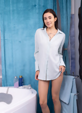 Tattooed Brunette Bath Nude Photos Gallery