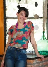 Hairy Mature Pussy And Pit Hair Pics