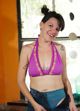 Hairy Mature Pussy And Pit Hair Pics