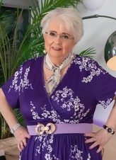 Mature Gilf Posing Fully Clothed Pictures