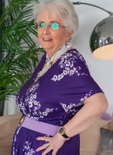 Mature Gilf Posing Fully Clothed Pictures