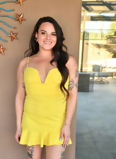 Outdoor Dress Tease And Pussy Play XXX Gallery