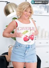 Gilf Striptease Gallery With Pussy Spread On Chair