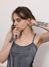 Hairy Nude Babe Showing Off Photos