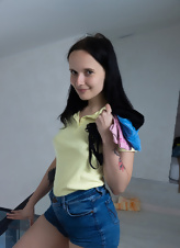 Hairy Pussy Fuckfest Gallery With Brunette Bimbo