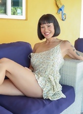 Asian Milf Nude Spread Photos With Natural Tits