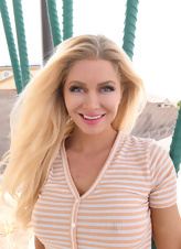 Cougar Gallery Nude Outdoor Pussy Tease Pics