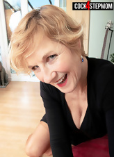 Naked Mature MILF Gallery With Saggy Tits