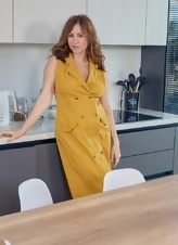 Kitchen Milf Solo Nude Strip Tease Pics