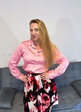 Mature Nude Solo Pics With Hairy Pussy