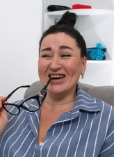 Mature Nude Solo Pics With Spread Pose