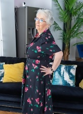 Naked Mature Granny Solo Tease Photos