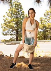 Outdoor Babe Natural Tits Bush Spread Pose Pics