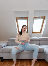 Booty Out Solo Tease Pics