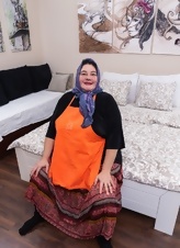 Cougar And Young Babe Spread Pose Gallery