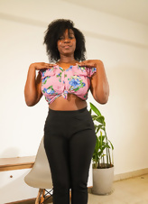 Curvy Ebony Hairy Pussy Solo Gallery