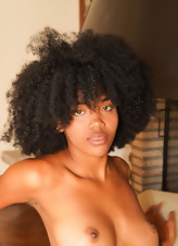 Hairy Ebony Babe Nude Solo Spread Pics