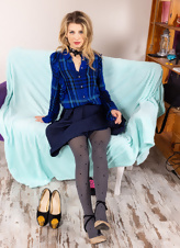 Mature Solo Gallery Hairy Pussy Spread Photos