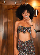 Nude Ebony Babe Hairy Pussy Solo Pics