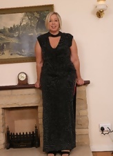 Mature Milf Naked Solo Masturbation Pics