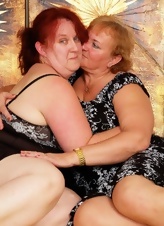 Mature Lesbian Duo Nude Pics With Saggy Tits