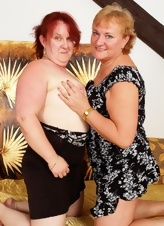 Mature Lesbian Duo Nude Pics With Saggy Tits