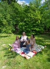 Picnic Pics With Mature Floral Dress Milfs